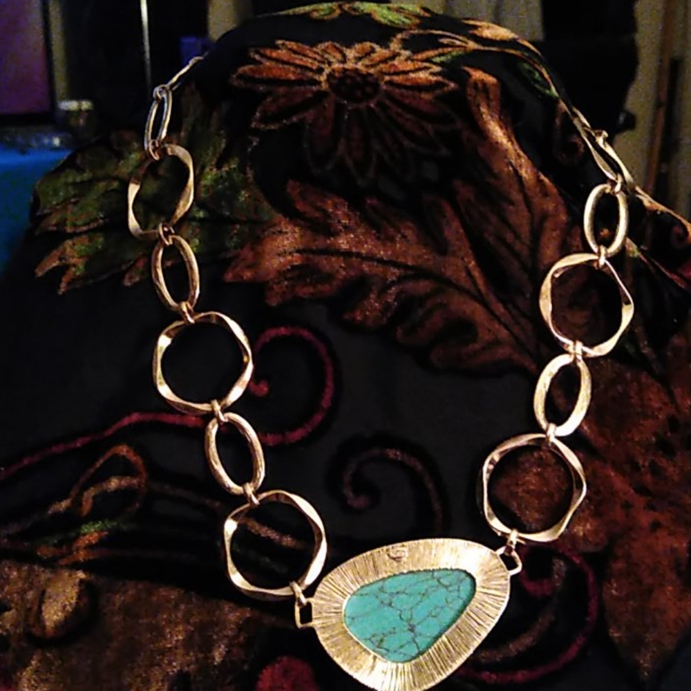Avon statement necklace - Picture 3 of 5